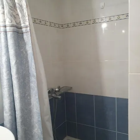 Limelight Apartment Nikiana